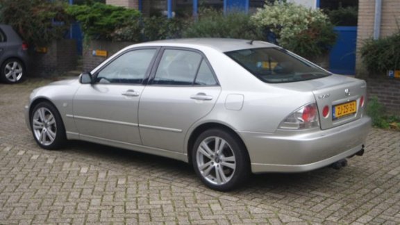 Lexus IS - 200 Automaat - 1