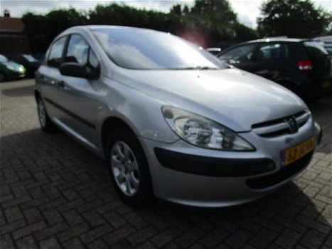 Peugeot 307 - 1.6-16V XR 1STE EIGENAAR AUTOMAAT AIRCO APK 3-2020 - 1