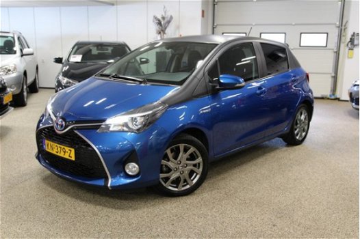 Toyota Yaris - 1.5 Hybrid Dynamic Bi-Tone + Navi - 1