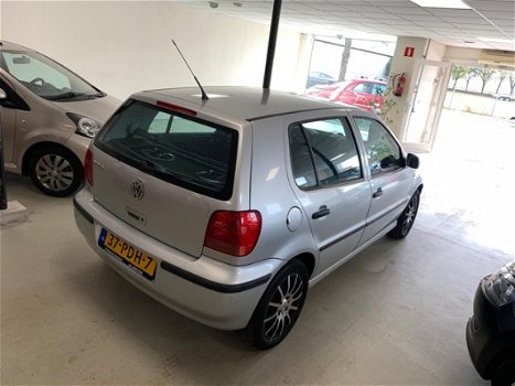 Volkswagen Polo - 1.4 - 1