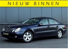 Mercedes-Benz E-klasse - 320 CDI Classic Aut. Schuifdak Xenon PDC Cruise control Navi Trekhaak