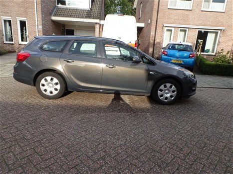 Opel Astra Sports Tourer - 1.3 CDTi S/S Edition super nette goed onderhouden auto boekjes 2 sleutels - 1