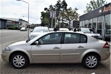 Renault Mégane - 1.6-16V Tech Line | XENON |PANORAMADAK | CLIMATE CONTROL | CRUISE CONTROL | PARKEER