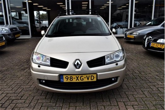 Renault Mégane - 1.6-16V Tech Line | XENON |PANORAMADAK | CLIMATE CONTROL | CRUISE CONTROL | PARKEER - 1