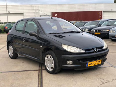 Peugeot 206 - 1.4 Gentry/Airco/Stuurbkr/Elek.ramen - 1