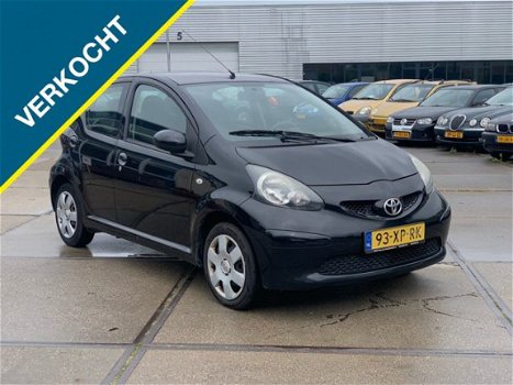 Toyota Aygo - 1.0-12V +/Stuurbkr/5deurs/Nieuwe APK - 1