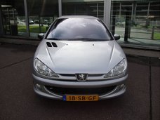 Peugeot 206 - 1.4I Quicksilver GERESERVEERD