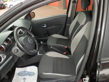 Renault Clio - 1.5 dCi Parisienne - 1