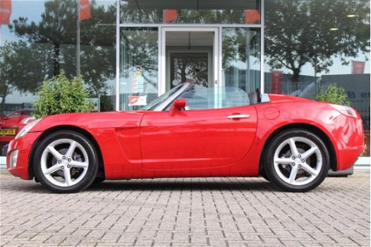 Opel GT - 2.0 Turbo Softtop, Sportstoelen, Leder, Cruise - 1