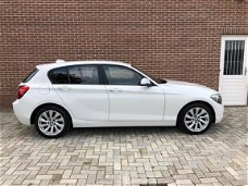 BMW 1-serie - 114i EDE |Airco|5deurs|Stoelverm|PDC|Wit