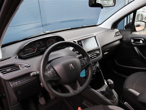 Peugeot 208 - 1.2 Puretech 82pk 5D Blue Lion | Navigatie | Airco | Cruise | - 1