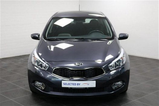 Kia Cee'd - 1.6 GDI Super Pack Premium - 1