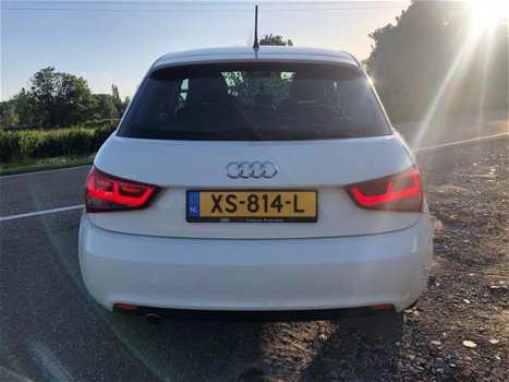 Audi A1 Sportback - 1.6 TDI Ambition Pro Line S-TRONIC 2013 XENON LED - 1