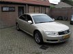 Audi A8 - 3.0 V6 2004 AUT Youngtimer Full Options NAP - 1 - Thumbnail