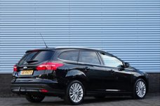 Ford Focus Wagon - 1.0 Titanium Edition Climate, Cruise, Navigatie, Trekhaak, PDC