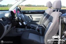 Volkswagen New Beetle Cabriolet - 1.6 Turijn Comfort * UNIEK