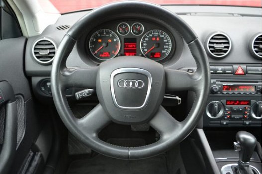Audi A3 Sportback - 1.6 Attraction AUTOMAAT - 1