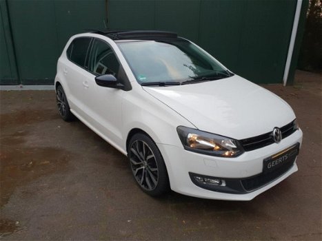 Volkswagen Polo - 1.2 TSI Highline 105 PK STYLE PANO 2012 - 1