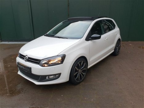 Volkswagen Polo - 1.2 TSI Highline 105 PK STYLE PANO 2012 - 1