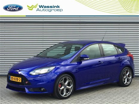 Ford Focus - 2.0 EcoBoost 250pk 5-deurs ST nieuwstaat - 1