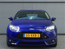 Ford Focus - 2.0 EcoBoost 250pk 5-deurs ST nieuwstaat