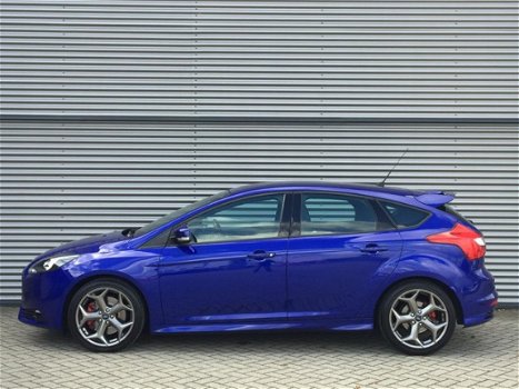 Ford Focus - 2.0 EcoBoost 250pk 5-deurs ST nieuwstaat - 1