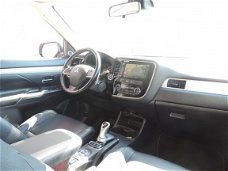 Mitsubishi Outlander - 2.0 PHEV Instyle+ (full options)