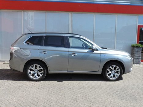 Mitsubishi Outlander - 2.0 PHEV Executive Edition (7% bijtelling) - 1