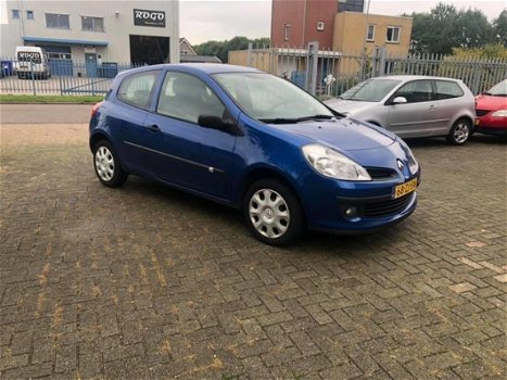 Renault Clio - 1.2-16V Special Line APK-AIRCO-NAP-GOED ONDERHOUDEN-NETTE AUTO - 1