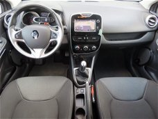 Renault Clio - 0.9 TCe ECO Night&Day Navi | Airco | Parkeersensoren | 16 inch licht metaal