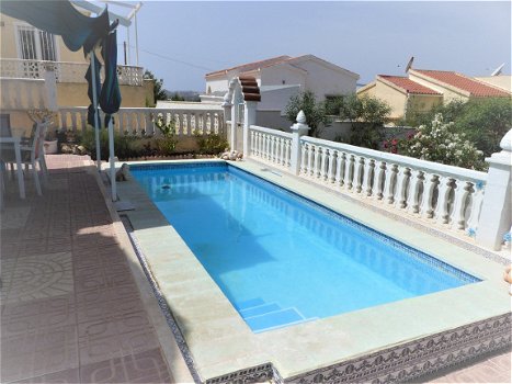 Costa Blanca: La Marina leuk vakantiehuis, privé zwembad - 2