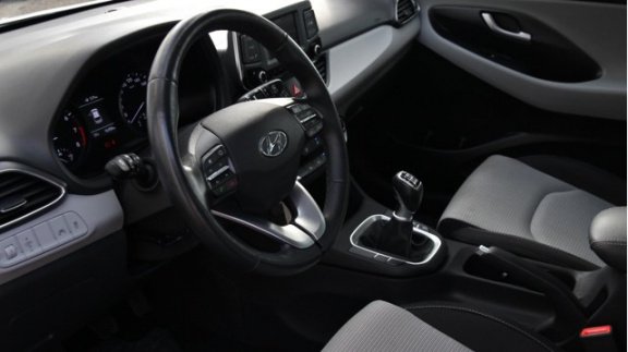 Hyundai i30 - 1.4 Cruise Pdc - 1