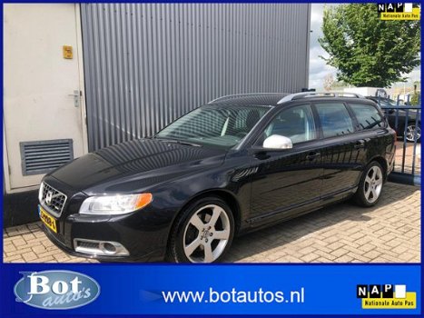 Volvo V70 - 2.0T R-Edition R design/ Leder / Climate control / Origineel Nederlands / Trekhaak - 1