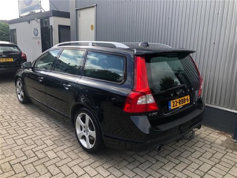 Volvo V70 - 2.0T R-Edition R design/ Leder / Climate control / Origineel Nederlands / Trekhaak - 1