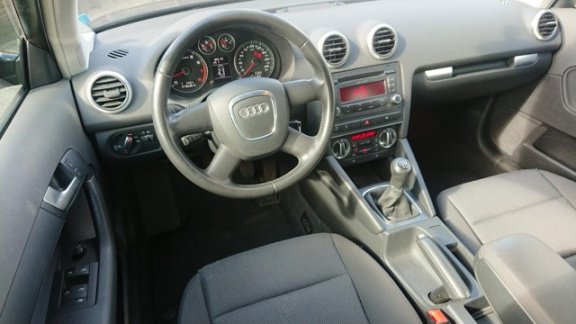 Audi A3 Sportback - 1.4 TFSI Attraction Pro Line NAP, Dealer onderhouden, Clima - 1