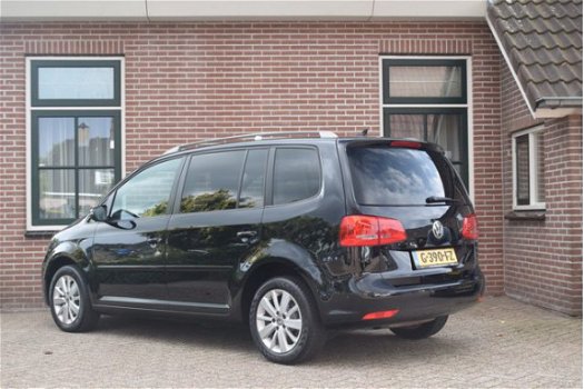 Volkswagen Touran - 1.2 TSI 105pk H6 Cup Ecc Pdc Navigatie Stoelverwarming - 1