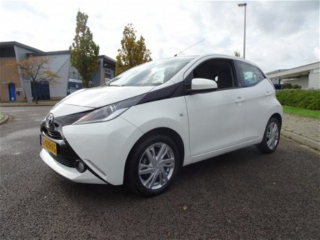 Toyota Aygo - 1.0 VVT-i x-cite - 1