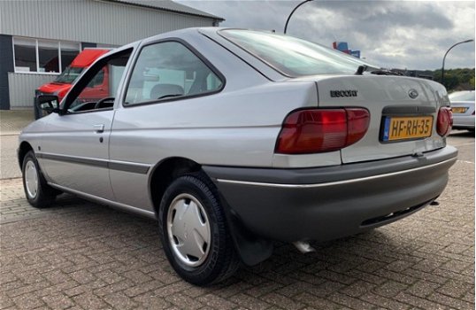 Ford Escort - 1.4 CL 1e Eigenaar 87.264 KM Nieuwstaat - 1