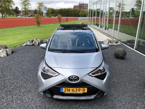 Toyota Aygo - 1.0 VVT-i x-play Cabrio Nieuw Apple Car Play/ Android auto - 1