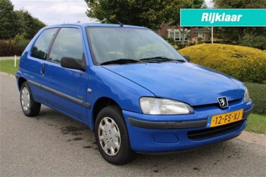 Peugeot 106 - 1.4 75pk Automaat Accent stuurbekrachtiging/el. ramen - 1