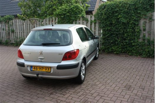 Peugeot 307 - 1.6-16V XT - 1