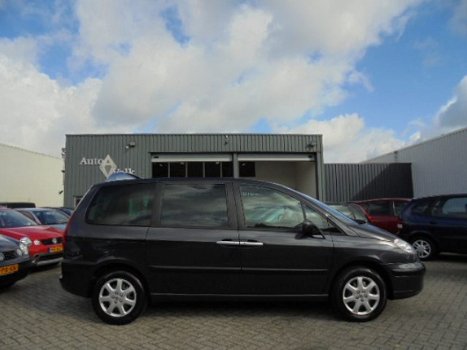 Peugeot 807 - 2.0 SR Climate. Cruise. Elek. Pakket. Trekhaak. PDC - 1