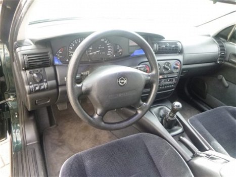 Opel Omega - 2.0i GL sedan - Youngtimer - 1