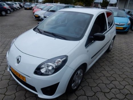 Renault Twingo - 1.5 dCi Collection / Airco/ Elektr. Ramen / Nieuwe D.riem - 1