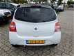 Renault Twingo - 1.5 dCi Collection / Airco/ Elektr. Ramen / Nieuwe D.riem - 1 - Thumbnail