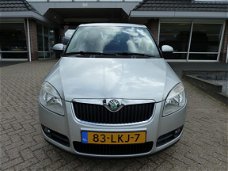 Skoda Fabia - 1.6-16V Ambiente AUTOMAAT