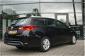 Toyota Auris Touring Sports - 1.8 Hybrid Aspiration NL-Auto Nav/climate - 1 - Thumbnail