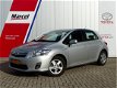 Toyota Auris - 1.8 Full Hybrid Aspiration Clima Cruise Boekjes - 1 - Thumbnail