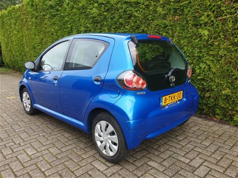 Toyota Aygo - 1.0 VVT-i Now|5-deurs|Airco|NL-auto|1e.Eigenaar - 1