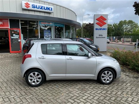 Suzuki Swift - 1.3 5D - 1